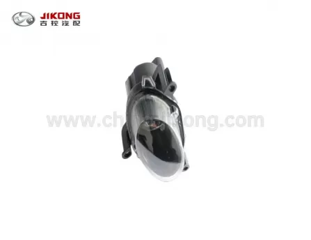 EC8Передняя противотуманная фара правая1017001268