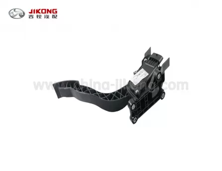 E150Педаль газа 111108010