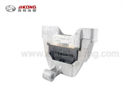 CS95Подушка двигателя правая1001770-A08