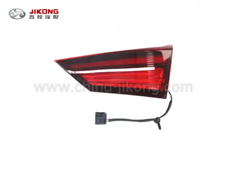 CS35 PLUSФонарь правый на крышке багажникаS111F280503-0900