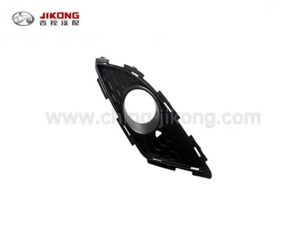 Tiggo 7Накладка противотуманного фонари праваяT15-2803572