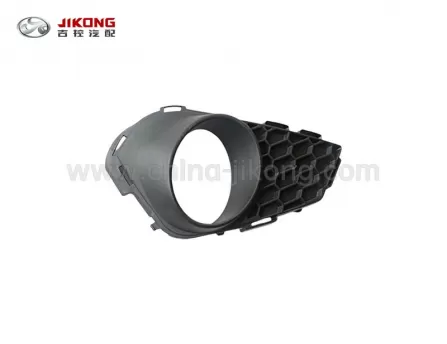 Tiggo 5Решетка противотуманной фары праваяT21-2803604