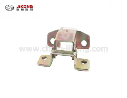 ChevroletN300Петля передней двери304-24