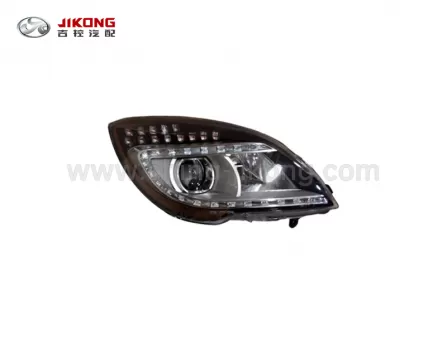 X50Фара праваяLAAB4121200