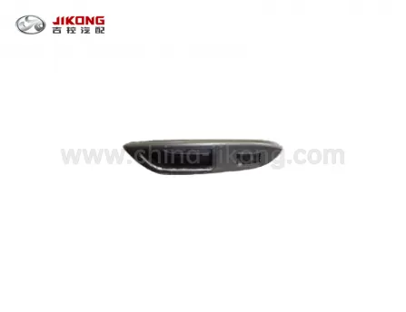 X50Накладка обшивки двери передней правойA3746200