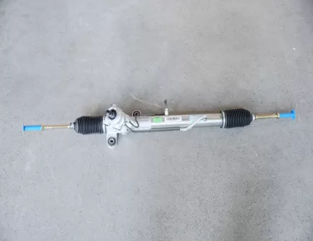 Steering machine assembly